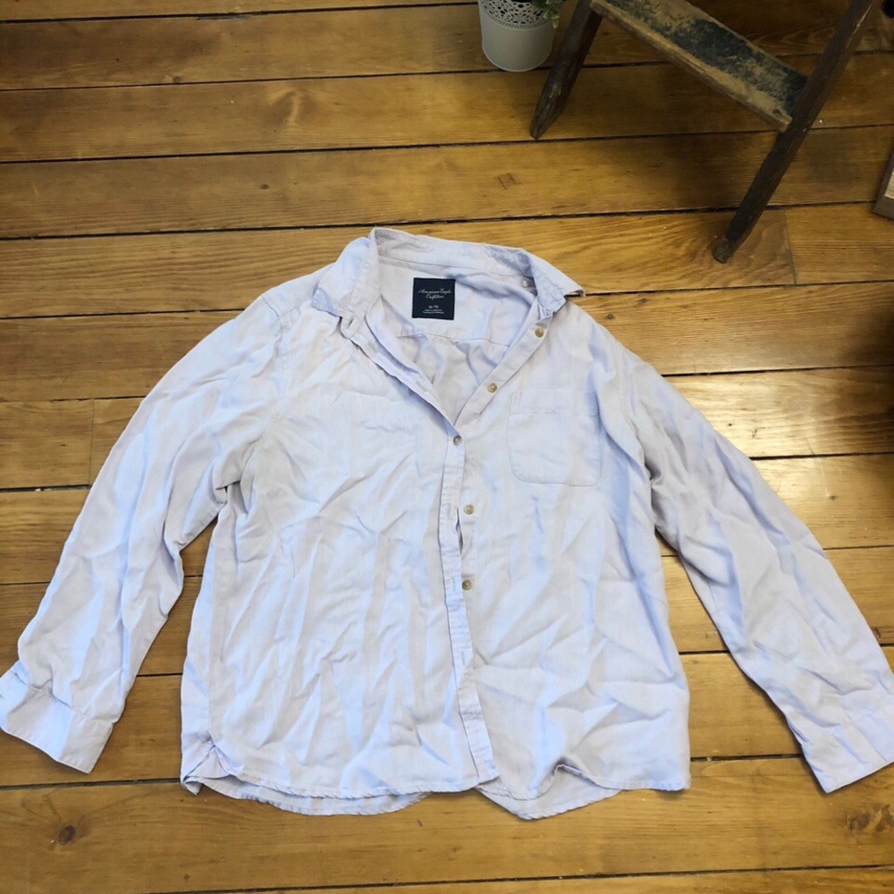 light purple button up blouse || American Eagle || size XL